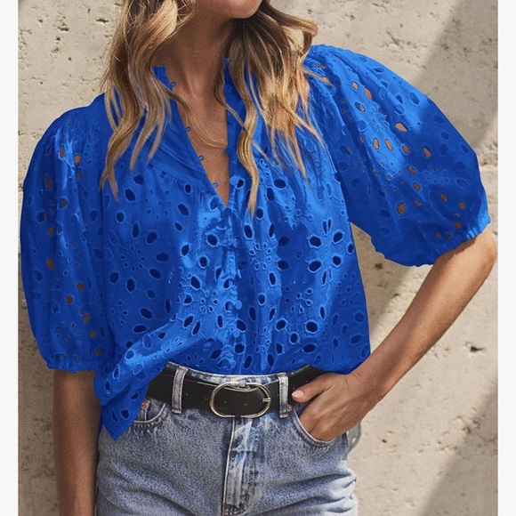 ☀️pretty garden eyelet top color blue - Picture 1 of 5